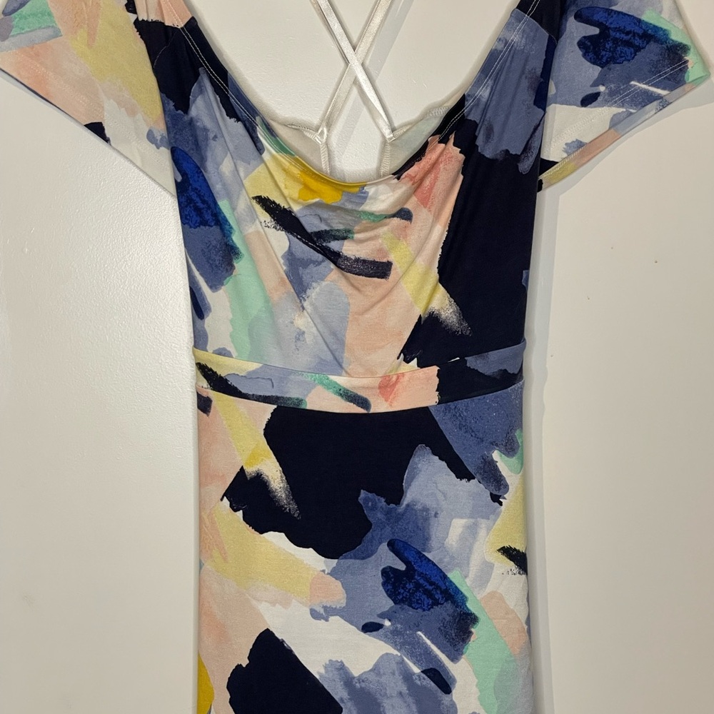 Torrid Multicolor Abstract Print Top - Picture 2 of 3